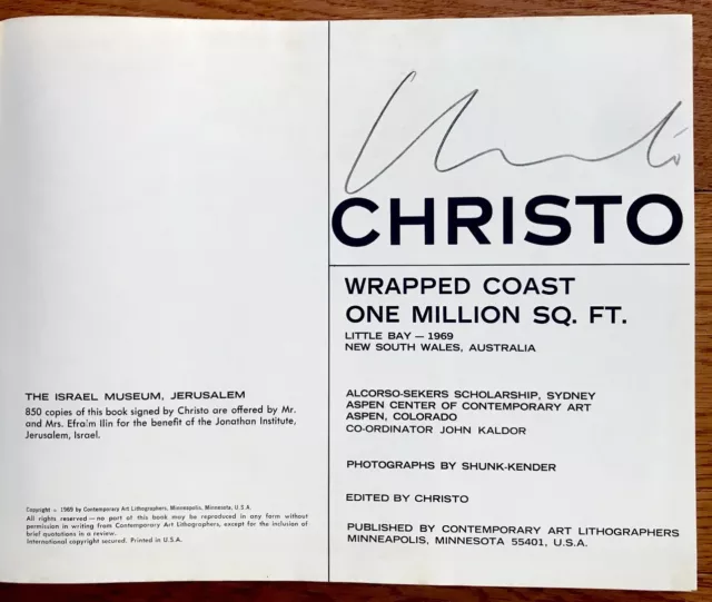 CHRISTO Fine HAND SIGNED Photo ART BOOK Wrapped Coast Australia SCULPTURE Mint 3