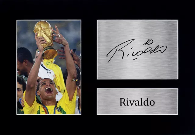 Regalo fotografico A4 firmato Rivaldo per un fan brasiliano