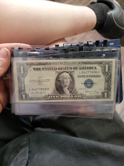 Consecutive 1935 One Dollar Blue Seal Note Silver Certificate Bill $1 Sequential