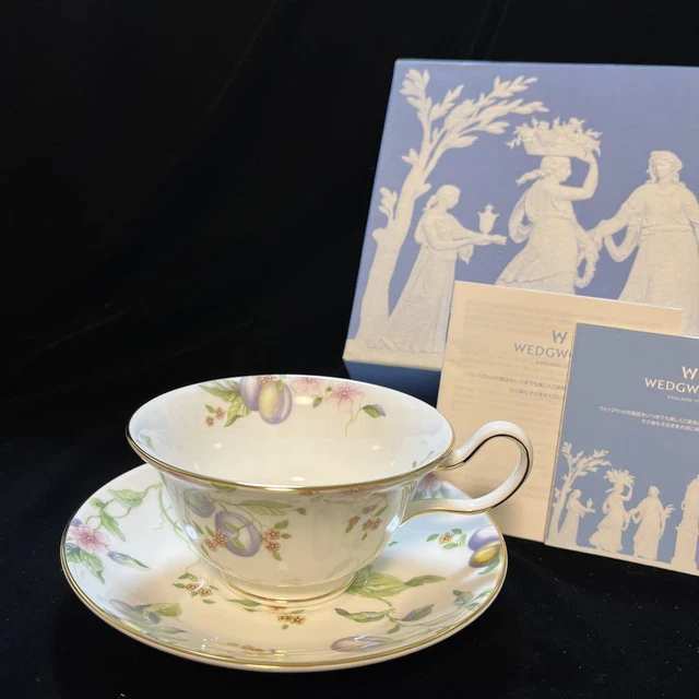 Platillo para taza de té de ciruela Wedgwood
