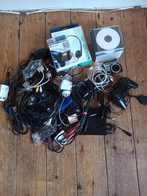 Joblot of mixed cables - audio video - USB - CDR.. untested