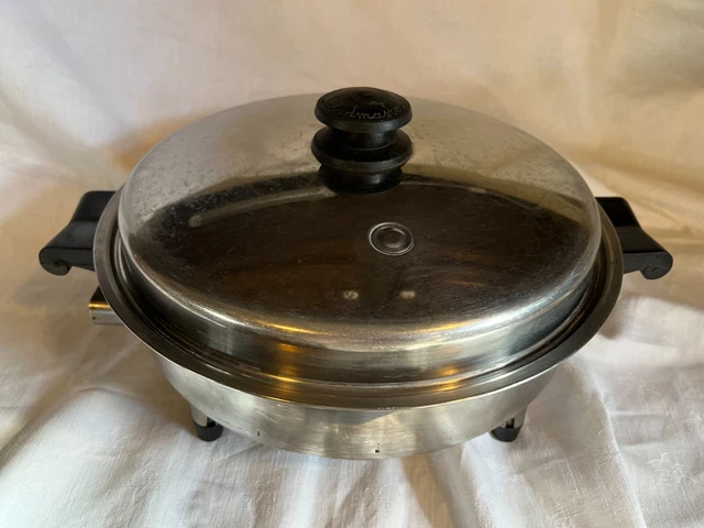 SALADMASTER ELECTRIC SKILLET 11’’ W/VAPO LID #17815 Tested Works NO cord #B SALADMASTER ELECTRIC SKILLET 11’’ W/VAPO LID #17815 Tested Works NO cord #B