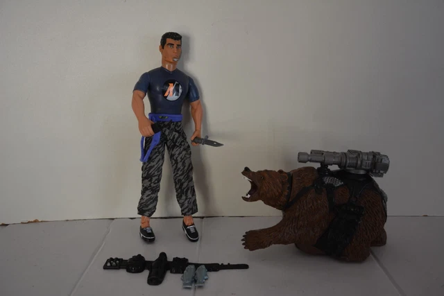 Lot Figurines Action Man Et Accessoires – À Restaurer Ou Pour Pièces