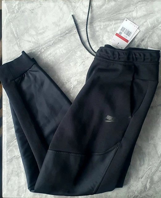 Nike tech top fleece tapered