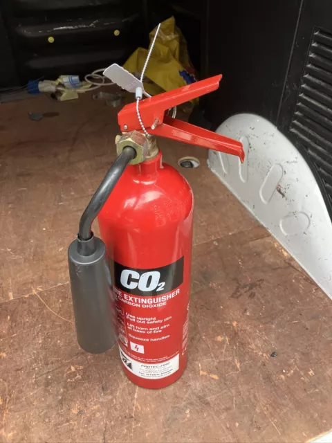 2kg Co2 Carbon Dioxide Fire Extinguisher New 2020