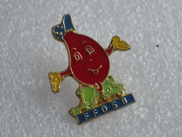 PIN'S VINTAGE ÉPINGLETTE pins collector Pub mutuel familiale Lot PR093 EUR 3,50 - FR
