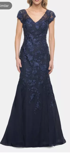 New LA FEMME Lace And Tulle Mermaid Gown Cap Sleeves in Navy Size 14 $598