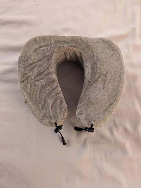 Cabeau Evolution S3 Travel Pillow 2