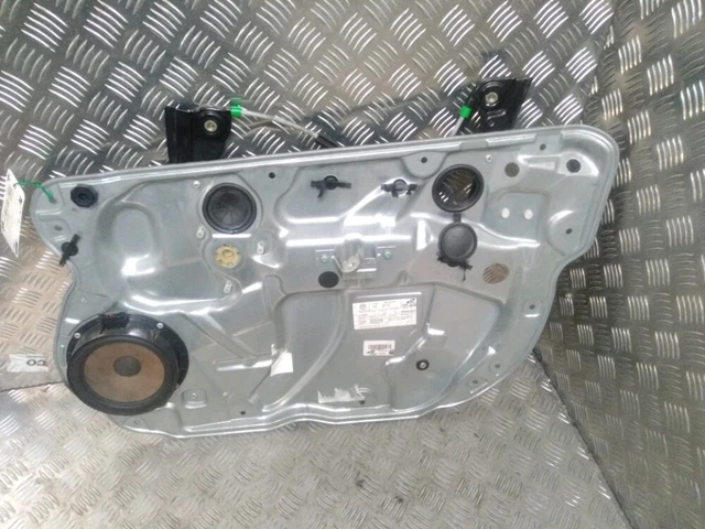 8200075938 MECANISME DE VITRE ELECTRIQUE AVANT DROIT VW Polo IV (9N1/2/3) 2006