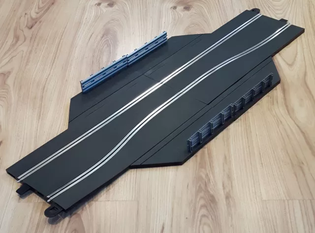 Scalextric Sport 1:32 Track - C8246 Long Chicane Side Swipe & Black Borders #A