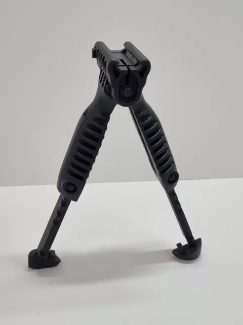 Quick Release Spring Eject Tactical Bipod . Quick Release Spring Eject Tactical Bipod .