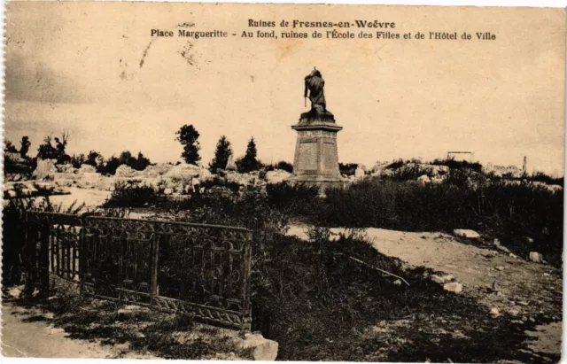 CPA Fresnes in Woevre-Place Margueritte-In the background ruins of the School (232354)