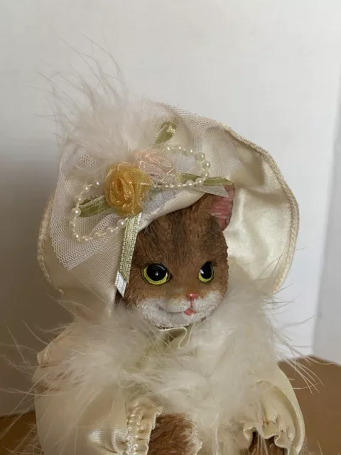 Victorian Anabel AVON CAT Kitten Figure Cream Satin Lace Dress w/ Feathers 10" 3