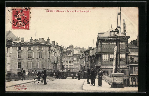 CPA Verdun, Pont et Rue Beaurepaire