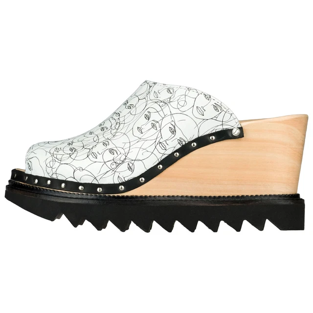 CUSHIONAIRE Damen Brooklyn Holzschuh – Wildleder, Memory-Schaum, Verstellbare Schnalle
