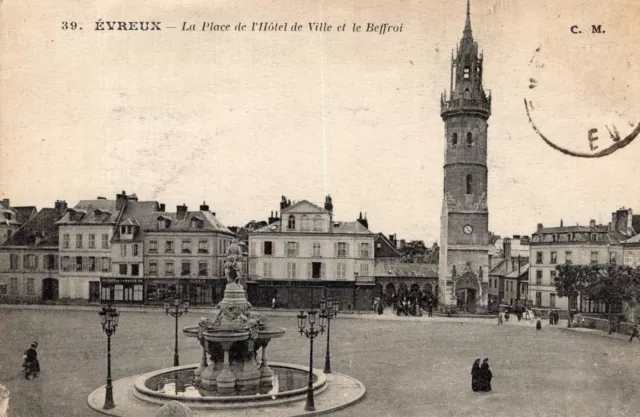 *8290 cpa 27 Evreux - la Place de l' Hôtel de Ville et le Beffroi