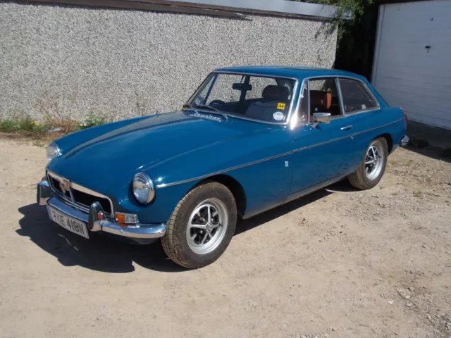 mgb gt