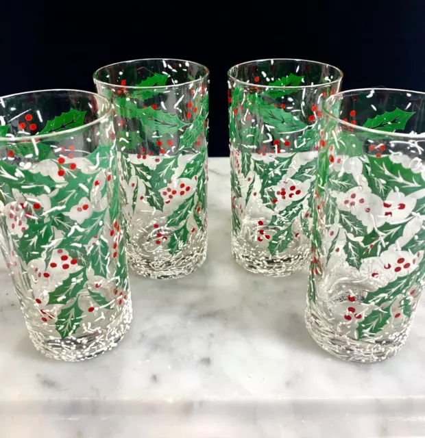 Set 4 Vintage Holly Berry Snow Christmas Highball Tumblers 70s Cocktail Glasses