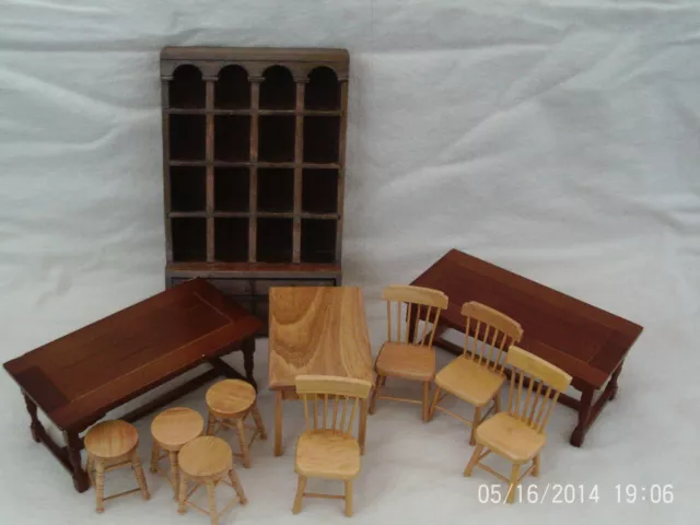 Dolls House Furniture Lot 2