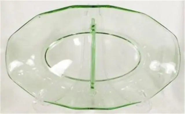 Fostoria Fairfax Green Elegant Glass Relish Dish Bowl 2375 Divided 12 Sided Oval