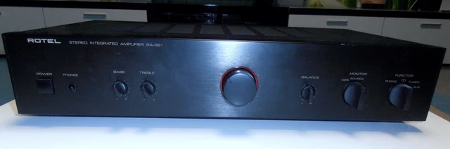 Vollverstärker Rotel RA-921