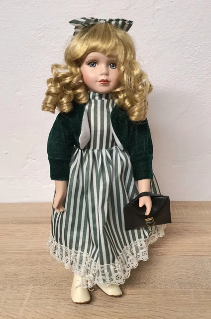 Poupée d'artiste poupée en porcelaine 40 cm collector rareté vintage