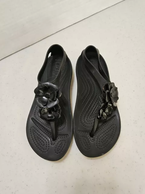 Crocs serena embellished 2025 flip