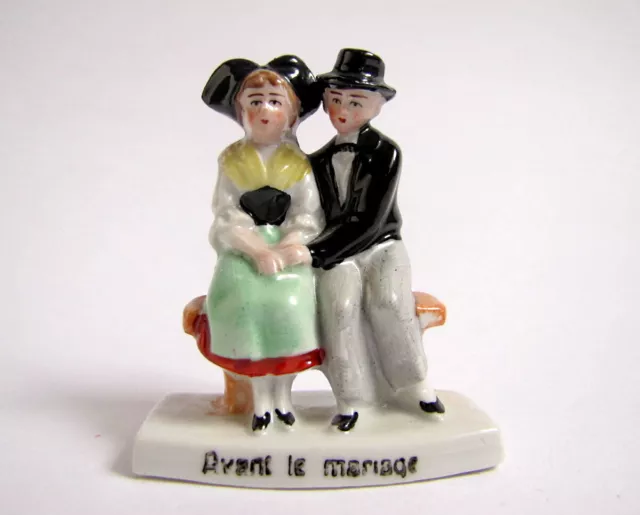 Couple Alsacienne Alsacien - Avant Le Mariage - Figurine Porcelaine