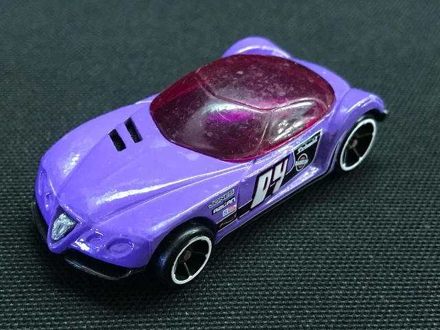 HOT WHEELS GOLDEN Arrow (purple version) car Collectable Scale 1:64 $4.