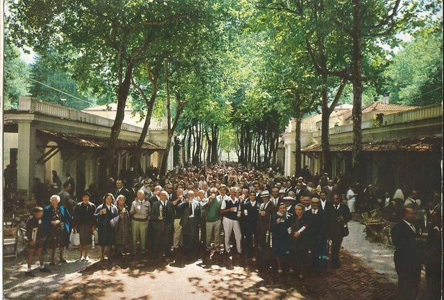 FIUGGI FONTE - Fonte Bonifacio VIII - Gruppo ospiti - Viaggiata 1964