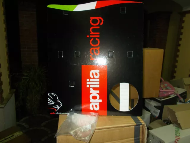 Espositore Con Ganci In Plastica Aprilia Racing