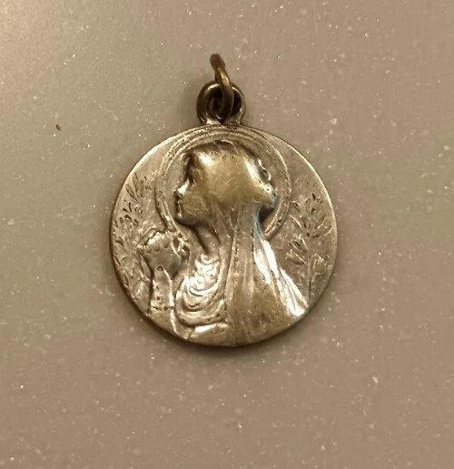 MEDAILLE religieuse ancienne argent tres fine benedicti EUR 5,00 - FR