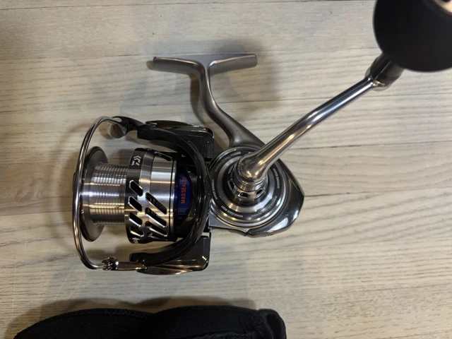 daiwa saltist 3500 jdm SD Jigging Reels DAIWA Saltist STTBG35H Black Gold