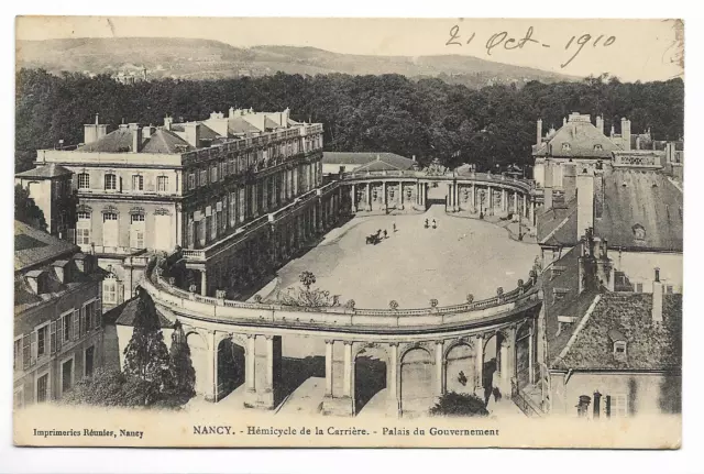 CPA" NANCY - Hémicycle de la Carrière - Palais du Gouvernement