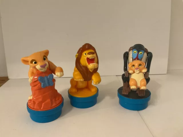 Disney König der Löwen Lion King 3 x Figur: Mufasa, Kiara, Rafiki + Simba Topper