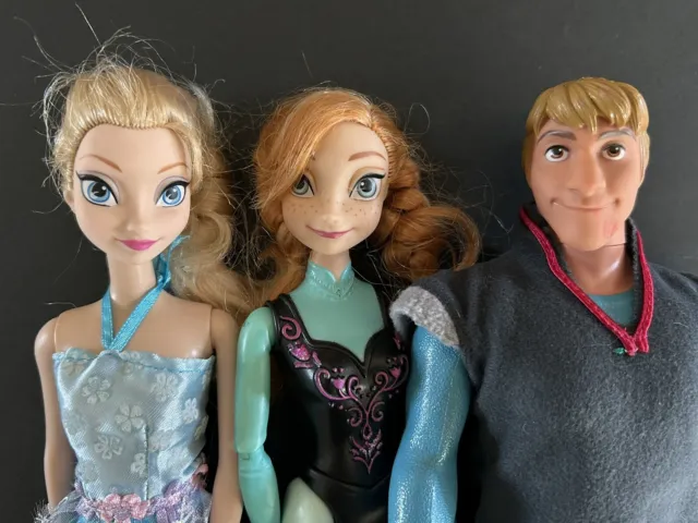 Juego de muñecas de moda Disney Frozen Elsa Anna (patinaje sobre hielo) Kristoff Mattel 2012/13