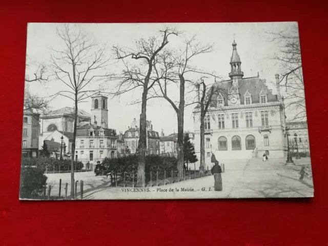 CPA 94 VINCENNES - Place de la Mairie