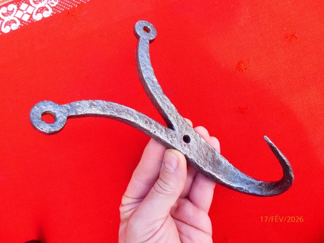 Crochet classique de fer forgé - 923 - Quincaillerie