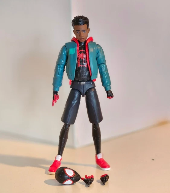 MARVEL LEGENDS SpiderMan Into The SpiderVerse