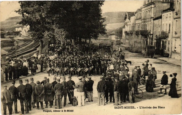 CPA Saint Mihiel-L'Arrival des Bleus (232468)