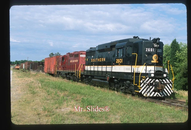 Original Slide SOU Southern Ry. GP30 2601 & N&W GP9 620 W/Freight Train