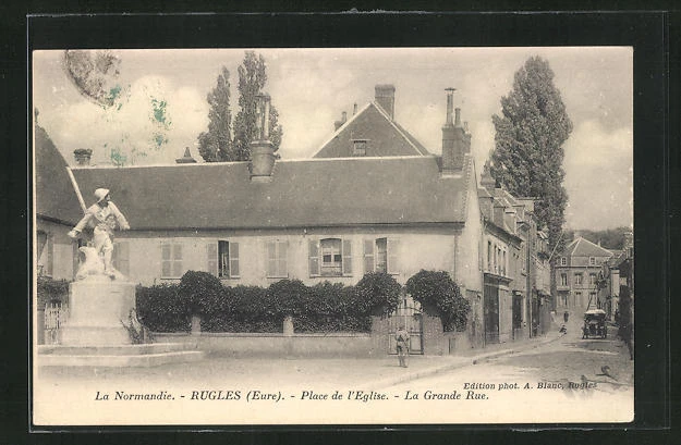CPA Rugles, Place de l´Église, La Grande Rue