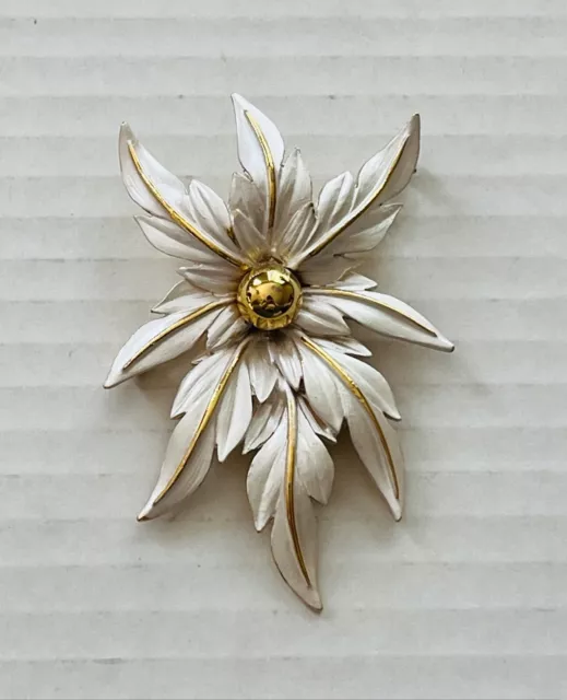 Vintage Park Lane Brooch Pin White Enamel Flower Leaf Goldtone 1970s Large