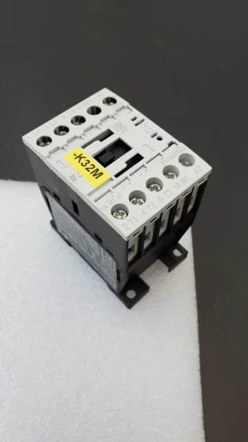 Eaton DIL M7-10 24V 3PH 600VAC 20A Contactor 3 Pole XTCE007B10 M007B DIN Rail