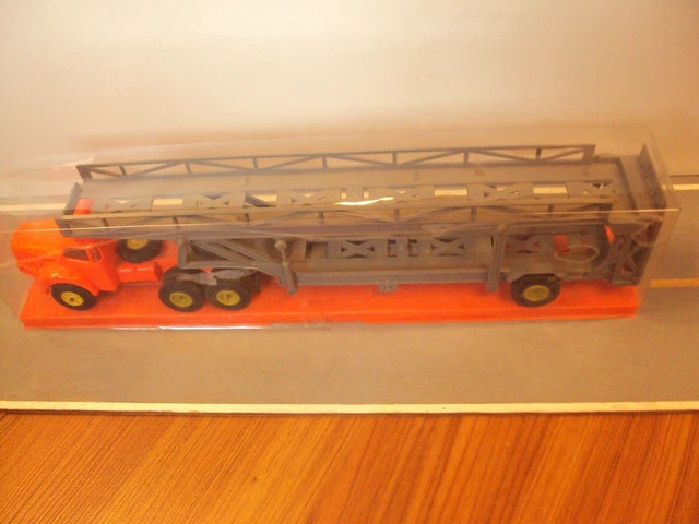 Lot De 8 Camions De Transport Internationaux échelle HO (1:87) - Marque Herpa, En Boîtes, Occasion