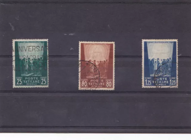 Lot 3 Timbres Vatican  Anciens Tb