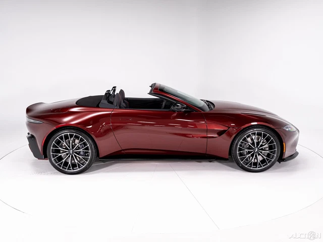 2023 ASTON MARTIN Vantage 16