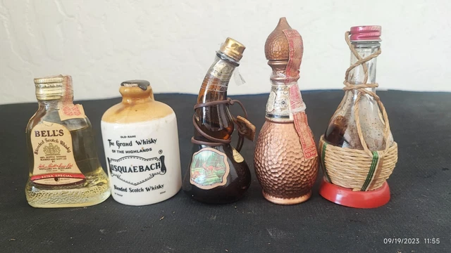 Miniature liquor bottles vintage
