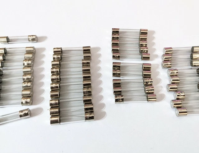 40pcs fusible 6x30 rapide  3A