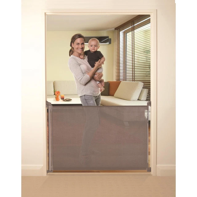 Indoor/Outdoor Retractable Gate